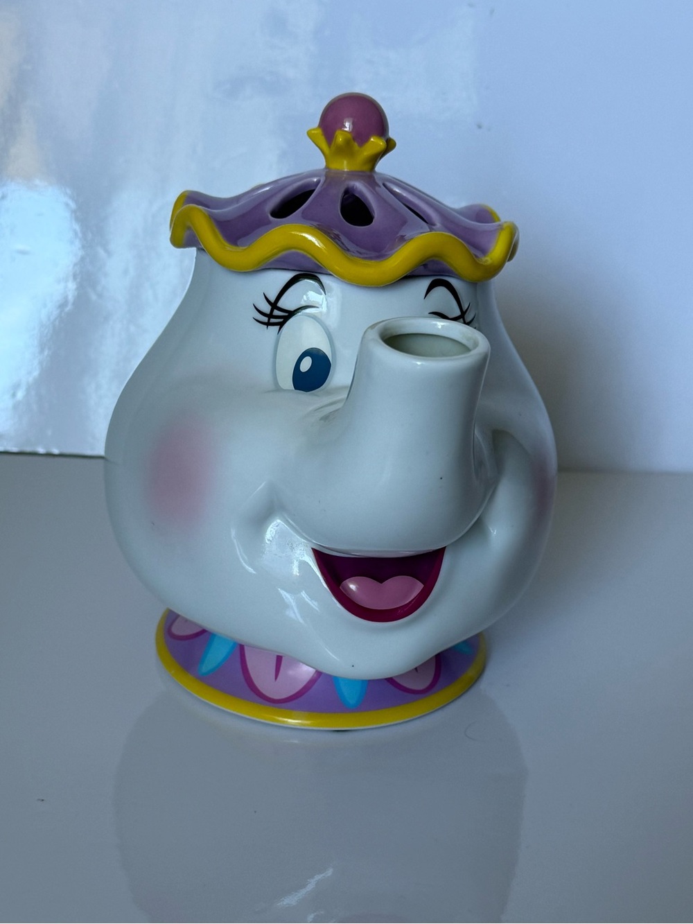 Disney Beauty And The Beast Mrs. Potts Teapot Scentsy Wax Warmer Ceramic W/Light